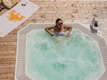 Hundehotel - Klassifizierung: 4 Sterne - Schenna - Outdoor-Whirlpool - Sonnenhotel Adler Nature Spa Adults only