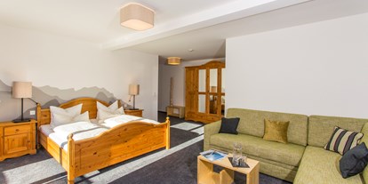 Hundehotel - Unterkunftsart: Hotel - PLZ 6673 (Österreich) - Doppelzimmer: KANZELWANDBLICK - Alpengasthof Hörnlepass