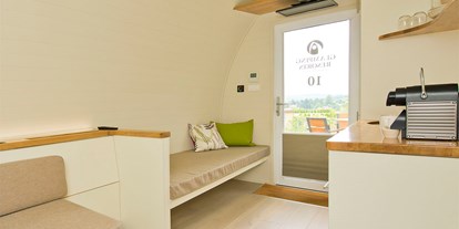 Hundehotel - Preisniveau: günstig - Innenansicht Naturhotelzimmer (3-Bett-Einheit) - Glamping Resort Biosphäre Bliesgau