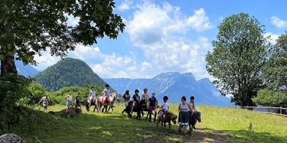 Hundehotel - Seebach (Spital am Pyhrn) - Ponyausflug bei den Pferdefreunden Zloam - Narzissendorf Zloam
