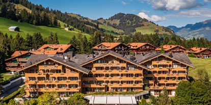 Hundehotel - Sauna - Golfhotel im Sommer - GOLFHOTEL Les Hauts de Gstaad & SPA