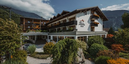 Hundehotel - Klassifizierung: 4 Sterne - PLZ 6993 (Österreich) - Unsere Zimba - Hotel Zimba Gmbh + CoKG