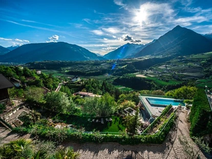Hundehotel - Umgebungsschwerpunkt: Therme - St. Leonhard (Trentino-Südtirol) - Swimminpool - DAS FINKENNEST “Panorama Familyhotel & SPA”