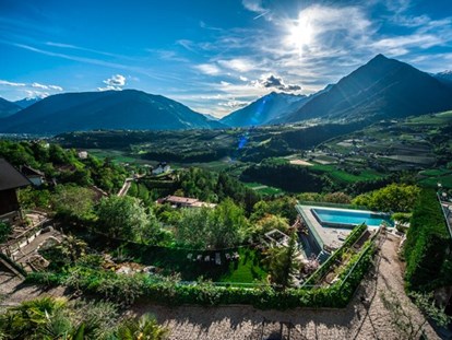 Hundehotel - Umgebungsschwerpunkt: Berg - Südtirol - Swimminpool - DAS FINKENNEST “Panorama Familyhotel & SPA”