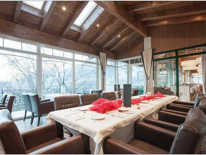 Hundehotel - Umgebungsschwerpunkt: Berg - Trentino-Südtirol - Restaurant winter garden - DAS FINKENNEST “Panorama Familyhotel & SPA”