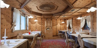Hundehotel - Unterkunftsart: Hotel - St. Leonhard (Trentino-Südtirol) - Stube - DAS FINKENNEST “Panorama Familyhotel & SPA”