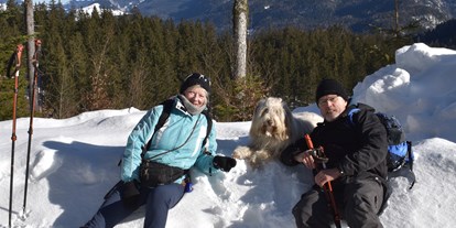 Hundehotel - Geschirrspüler - Schneeschuhwandern durch den Tiefschnee :-) - Alpenlodge AUSseeZEIT 