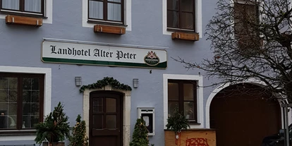Hundehotel - Hund im Restaurant erlaubt - Kösching - Landhotel Alter Peter