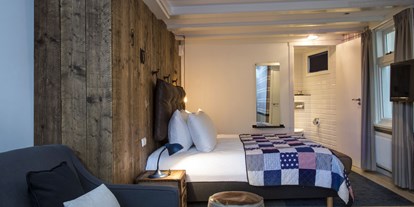 Hundehotel - Trink-/Fressnapf: im Zimmer - Nordbrabant - Max Brown Hotel Canal District