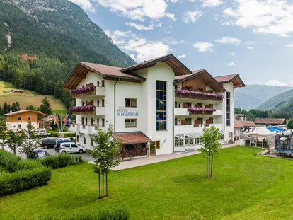 Hundehotel - Preisniveau: günstig - St. Martin (Trentino-Südtirol) - Hotel Sommer - Hotel Bergkristall