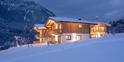 Hundehotel - Unterkunftsart: Chalets - PLZ 6352 (Österreich) - Winter - Hotel & Chalets Mariasteinerhof