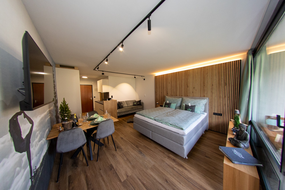 Urlaub-mit-Hund - Apartment Mia mit Gartenzugang - Ferienwohnung Mitterer Schlosspark Grubhof