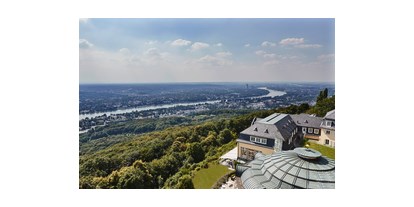 Hundehotel - Umgebungsschwerpunkt: Stadt - Königswinter - Blick auf den Rhein - Steigenberger Icon Grandhotel & Spa Petersberg 