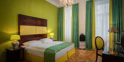 Hundehotel - Trink-/Fressnapf: im Zimmer - PLZ 1170 (Österreich) - Schlafzimmer Comfort Suite - APPARTEMENT-HOTEL AN DER RIEMERGASSE