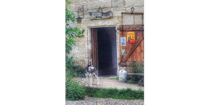 Hundehotel - Grundstück eingezäunt - Deutschland - Hier gehts in die Zottelstube - Lienlasmühle
