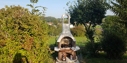 Hundehotel - Bergwanderungen - Bayern - Grillkamin im Garten - Ferienhaus "Traudl"