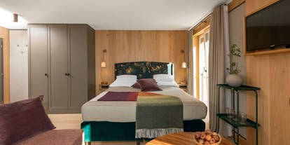 Hundehotel - Klassifizierung: 4 Sterne - Ried im Oberinntal - Zimmer im alpinen Stil - Hotel Schranz 