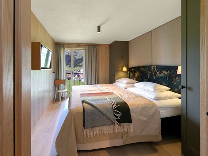Hundehotel - Umgebungsschwerpunkt: Berg - Rauth (Nesselwängle) - Zimmer im alpinen Stil - Hotel Schranz 