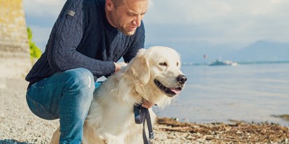 Hundehotel - Hundewiese: nicht eingezäunt - Bodolz - Urlaub in Lindau mit Hund im YachtHotel Helvetia - YachtHotel Helvetia