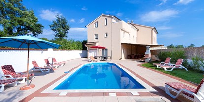 Hundehotel - Badewanne und Dusche - Kroatien - ⭐ Gruppenferienhaus Villa August ⭐