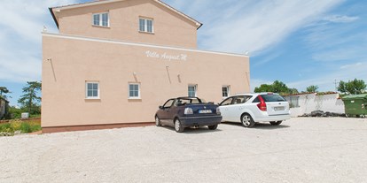 Hundehotel - Parkplatz - Kroatien - ⭐ Gruppenferienhaus Villa August ⭐