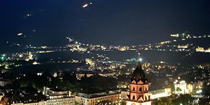 Hundehotel - Klassifizierung: 3 Sterne - Trentino-Südtirol - Ausblick auf Meran von der Villa Hochland - Villa Hochland