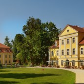 Urlaub-mit-Hund - Kleines Schloss / Hotel & Restaurant - Schloss Lomnitz / Pałac Łomnica