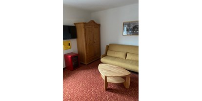 Hundehotel - Verpflegung: Frühstück - Sitz- und Schlafcouch Doppelzimmer - Berggasthof & Hotel Neues Haus Oberwiesenthal