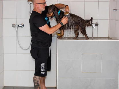 Hundehotel - keine Leinenpflicht im Hotel - Spießberg - Hundedusche - Seehotel Moldan