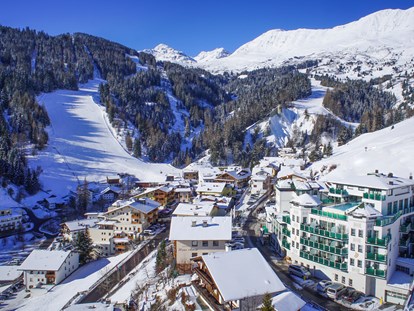 Hundehotel - Tiroler Oberland - Das Hotel im Winter - Hotel Jennys Schlössl