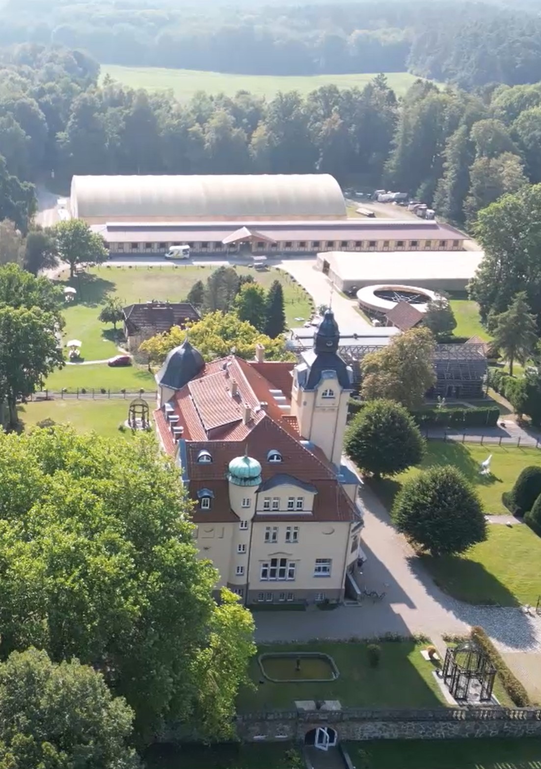 Urlaub-mit-Hund - Luftbild Wendorf - Bernsteinland Wendorf