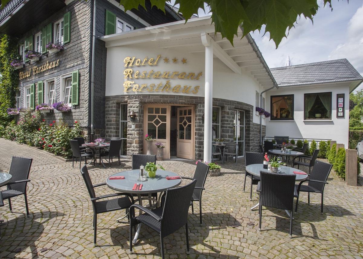 Urlaub-mit-Hund - Haupthaus - Hotel Forsthaus