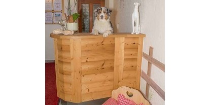 Hundehotel - Besorgung Hundefutter - PLZ 5602 (Österreich) - Hotel Grimming Dogs & Friends - Hotel Grimming Dogs & Friends