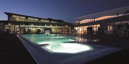 Hundehotel - Pools: Außenpool beheizt - Nordsee - Pool in der Dünen-Therme - StrandGut Resort
