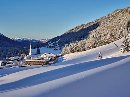 Hundehotel - WLAN - Sulzberg (Landkreis Oberallgäu) - Winterliche Ansicht auf das Balderschwanger Tal - HUBERTUS MOUNTAIN REFUGIO ALLGÄU
