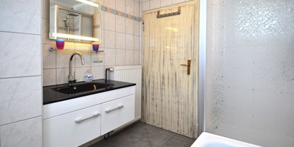 Hundehotel - Pökelitz - Badezimmer Ferienwohnung - Accanto Appartements