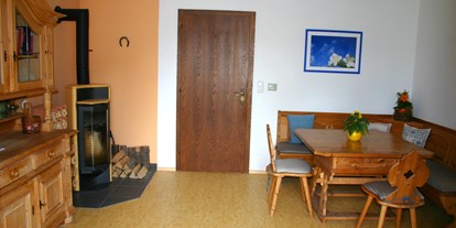 Hundehotel - keine Leinenpflicht im Hotel - Salzburg-Stadt (Salzburg) - Kaminzimmer - Gästehaus Horizont - Ferienwohnungen