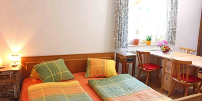 Hundehotel - Unterkunftsart: Appartement - Ramsau (Bad Goisern am Hallstättersee) - Schlafzimmer - Gästehaus Horizont - Ferienwohnungen