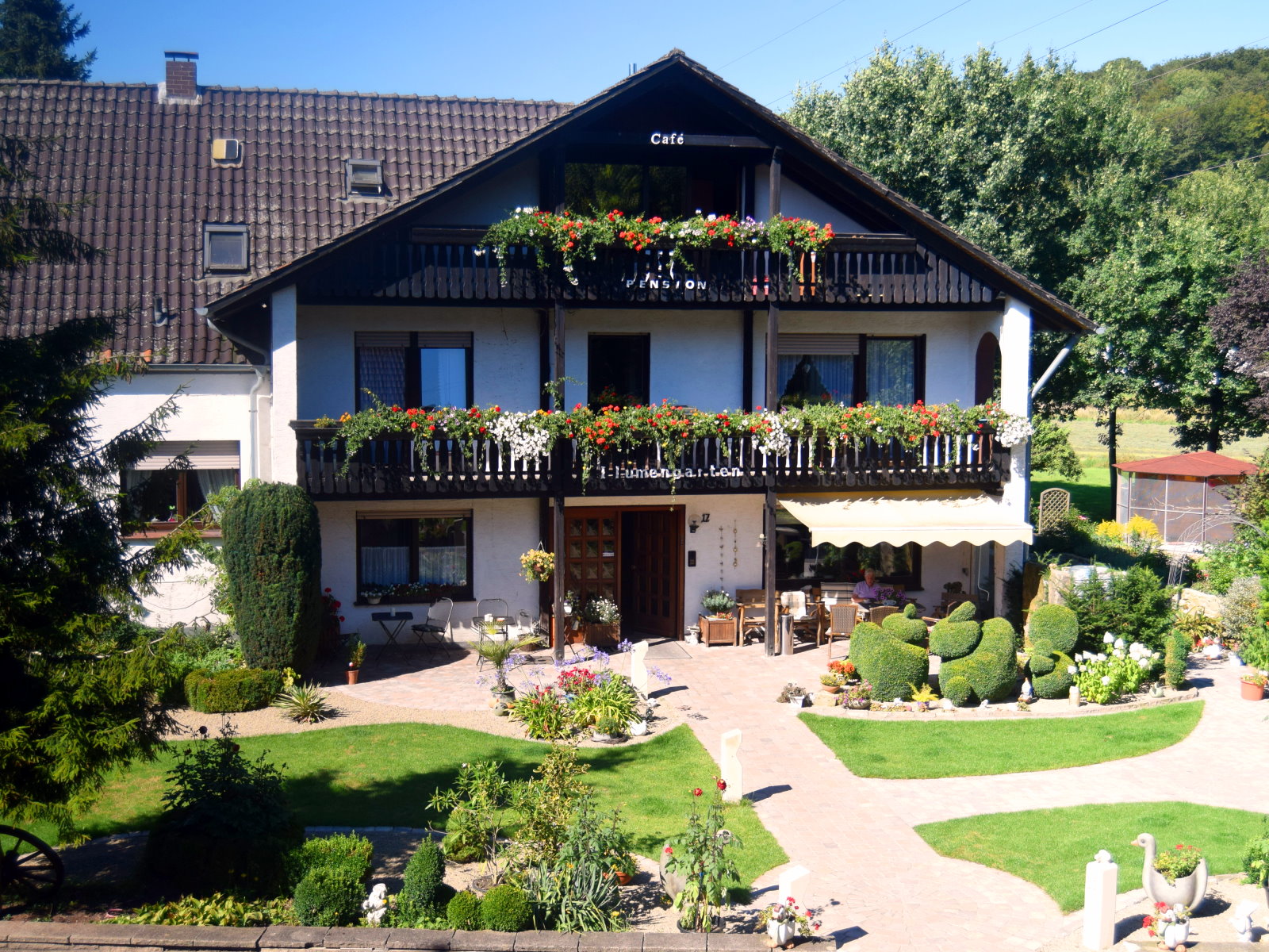 Urlaub-mit-Hund - Landhaus Blumengarten
Ruhe und Entspannung in ländlicher Idylle - Landhaus Blumengarten