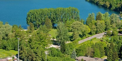 Hundehotel - Umgebungsschwerpunkt: See - Truden im Naturpark - Das Hotel selbst ist umgeben von grüner Natur. - Hotel Sport