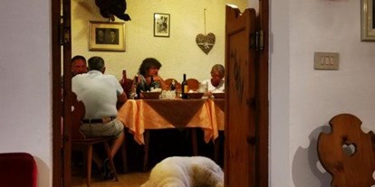 Hundehotel - Hund im Restaurant erlaubt - Truden im Naturpark - Den Abend bei einem gemütlichen Essen im hauseigenen Restaurant ausklingen lassen und einfach mal entspannen. - Hotel Sport
