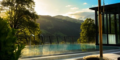 Hundehotel - Schweiz - Aussenpool - Lenkerhof gourmet spa resort - Realais & Châteaux