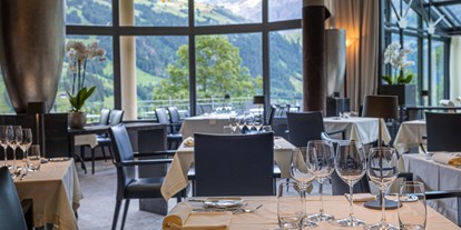 Hundehotel - Trink-/Fressnapf: im Zimmer - PLZ 3823 (Schweiz) - Restaurant "Spettacolo" - Lenkerhof gourmet spa resort - Realais & Châteaux