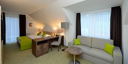 Hundehotel - Pools: Schwimmteich - Hotel Schwarz Alm Zwettl