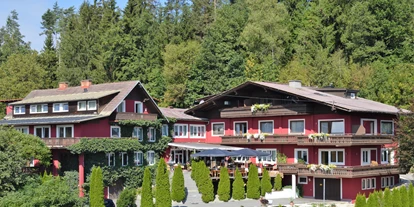 Hundehotel - Doggies: 3 Doggies - Hotelansicht - Landidyll-Hotel Nudelbacher