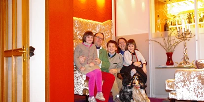 Hundehotel - Doggies: 3 Doggies - Willkommen im Familienbetrieb - Bio Hotel & Restaurant Schwarzer Bock