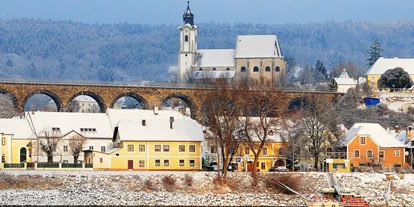 Hundehotel - Unterkunftsart: Hotel - Niederösterreich - Malerisches Emmersdorf im Winter - Hotel & Restaurant Donauhof