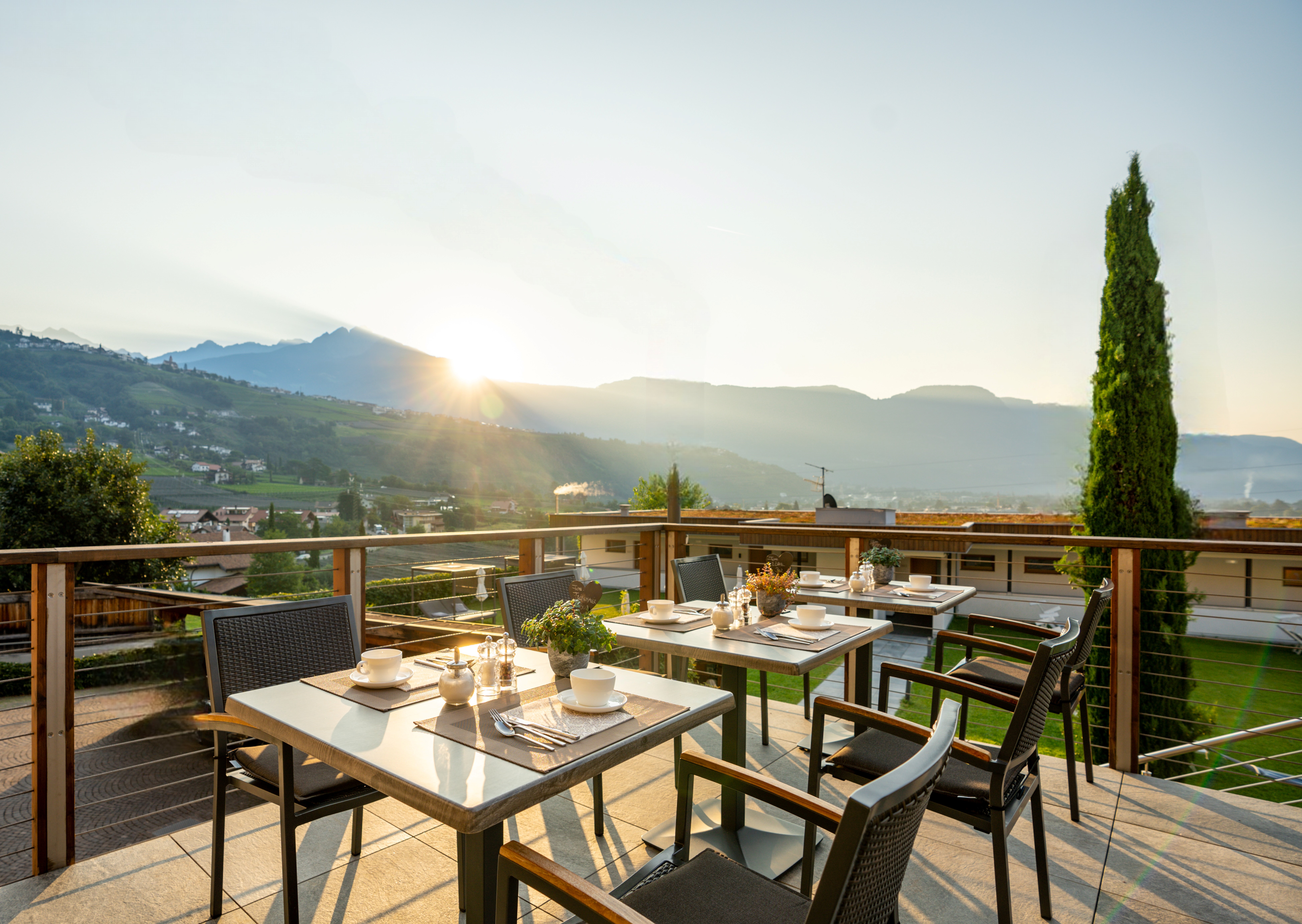 Urlaub-mit-Hund: Sonnenterrasse - Hotel Der Heinrichshof & Residence 