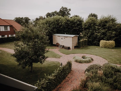 Hundehotel - Verpflegung: Halbpension - Bremen-Stadt - Rezeptions-Garten - Okelmann's