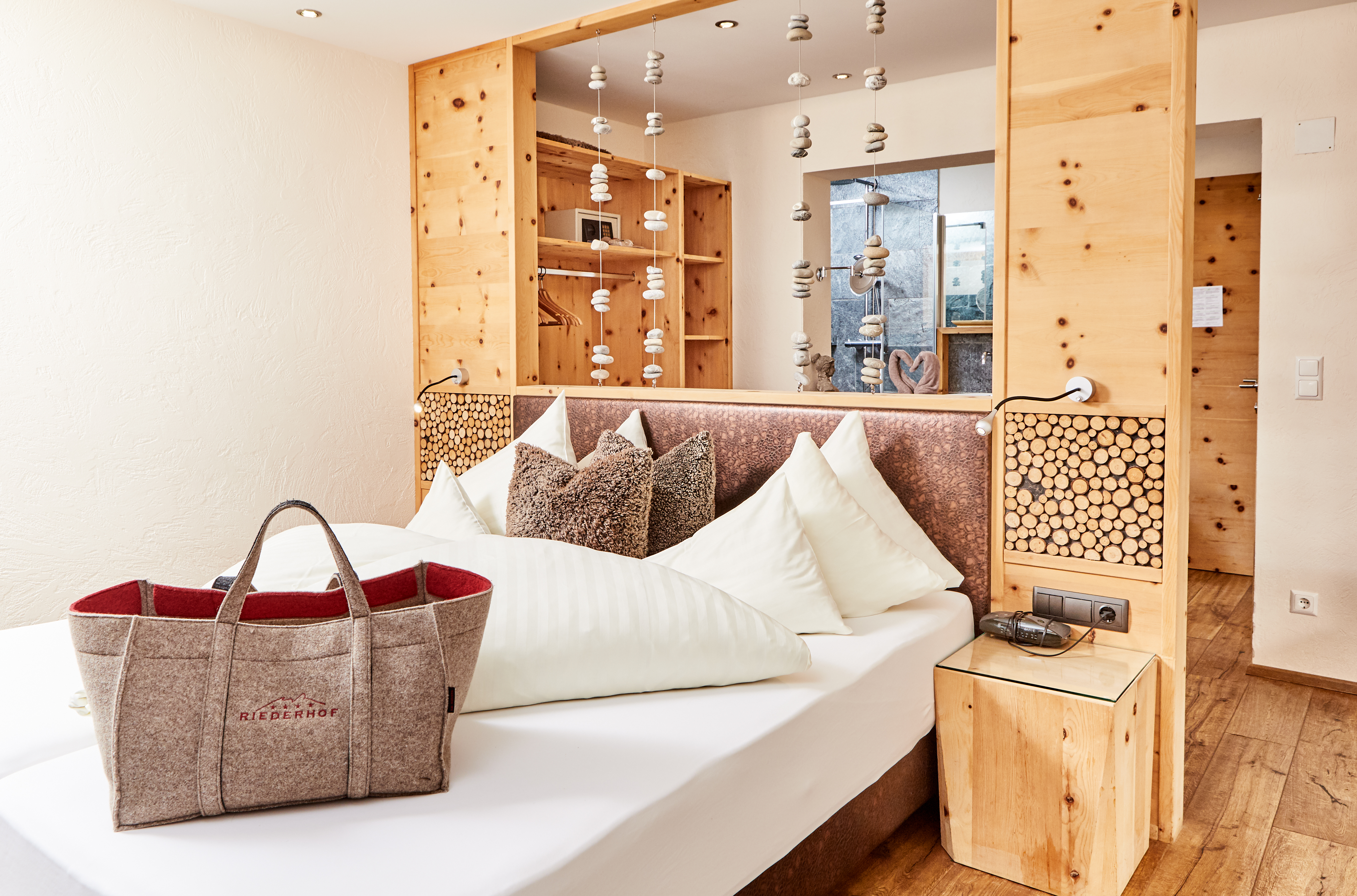 Hundehotel Riederhof Zimmerkategorien Deluxe Zirbe